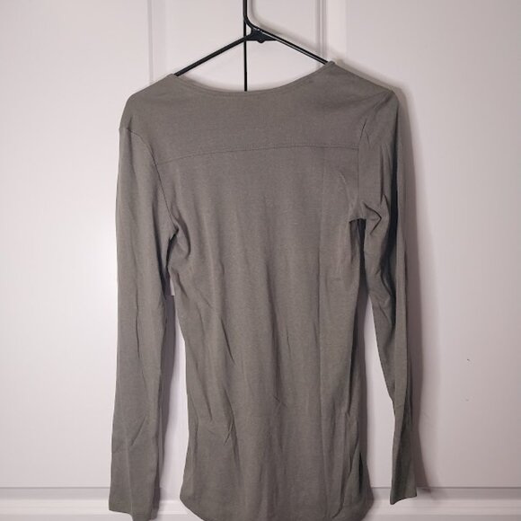Gap Woman's Long Sleeve Blouse - Picture 9 of 9
